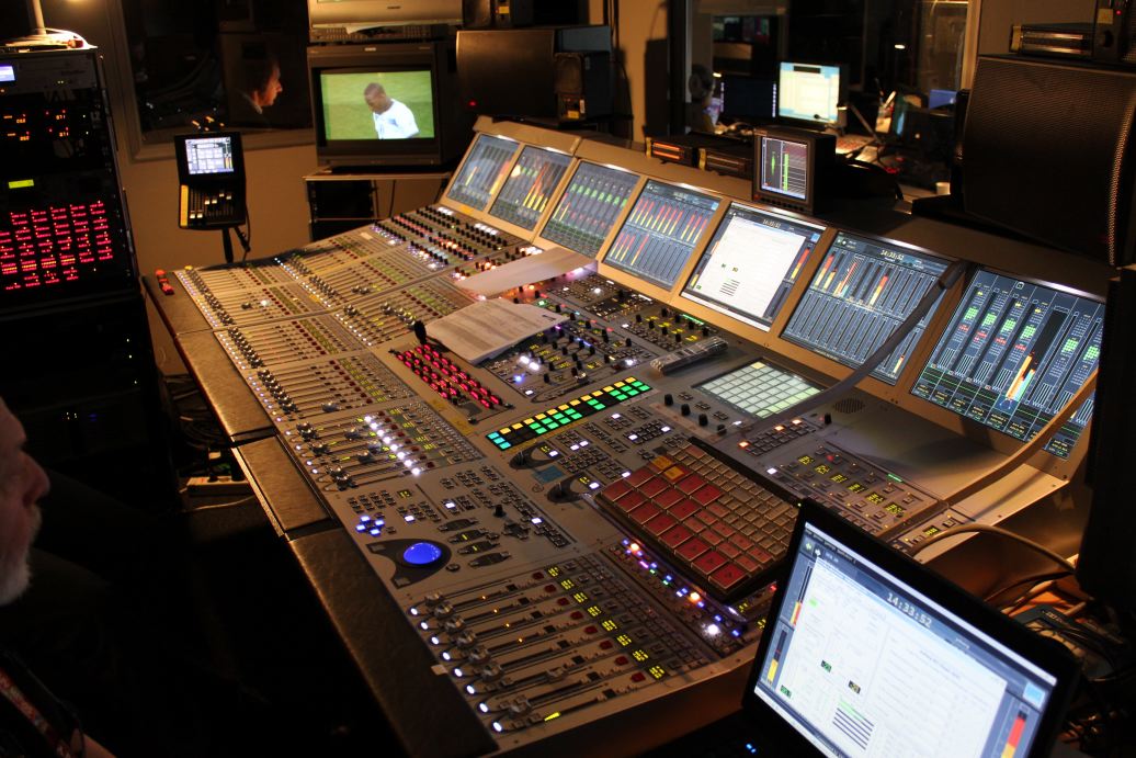 ARD/ZDF-Audioregie mit Lawo MC2 90 Mischpult