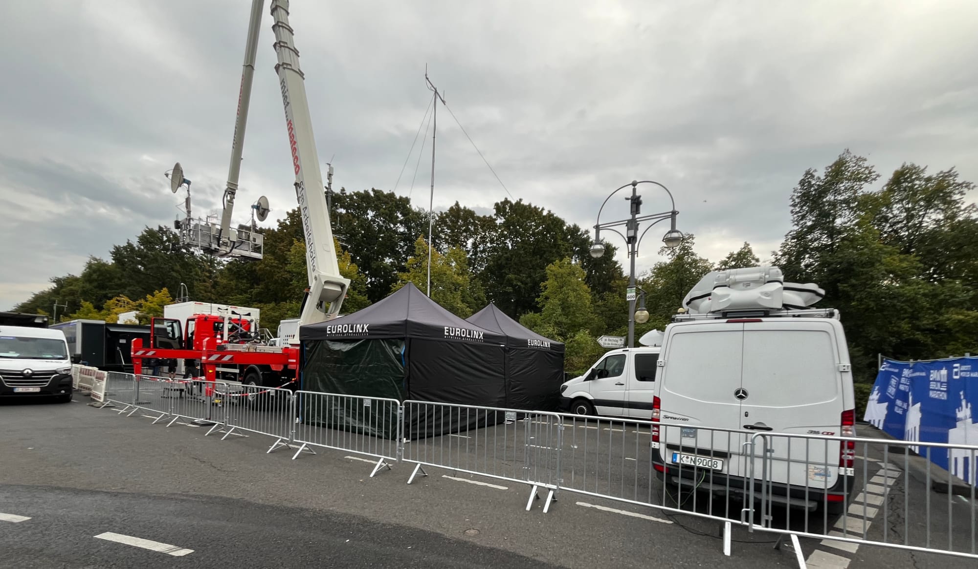 TV-Compound des Berlin-Marathons
