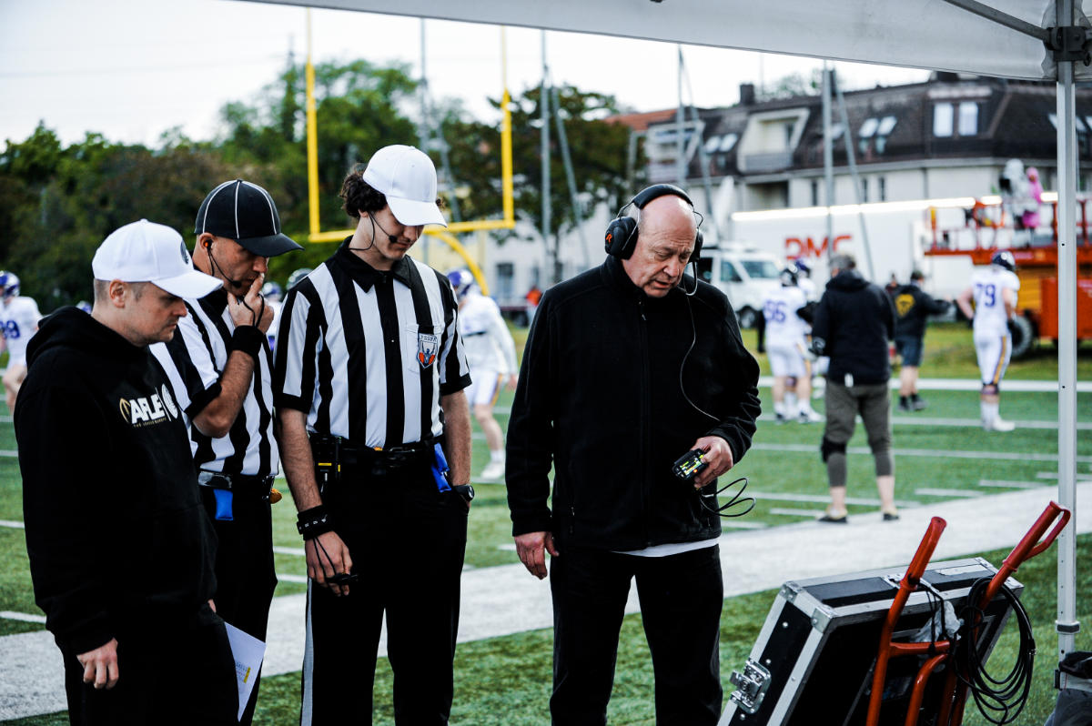 Referees beim AFLE-Testspiel in Wien