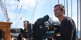 Multimedial um die Welt Multimedial um die Welt