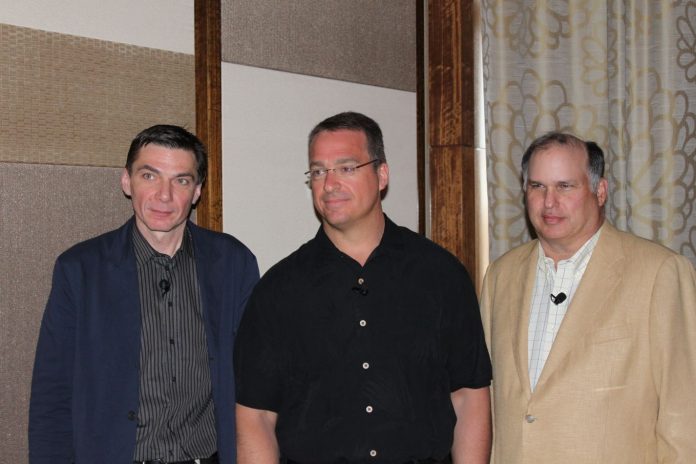 Euphonix CEO Martin Kloiber, Avid VP Products Chris Cahagan und Avid-Chairman + -CEO Gary Greenfield