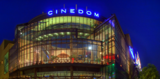 Kölner Cinedom mit 4K-Dualprojektion Kölner Cinedom mit 4K-Dualprojektion