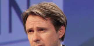 Constantin schreibt weiter rote Zahlen Constantin schreibt weiter rote Zahlen