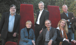 Alles aus einer Hand Alles aus einer Hand