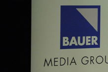 Bauer investiert in digitale Geschäfte Bauer investiert in digitale Geschäfte