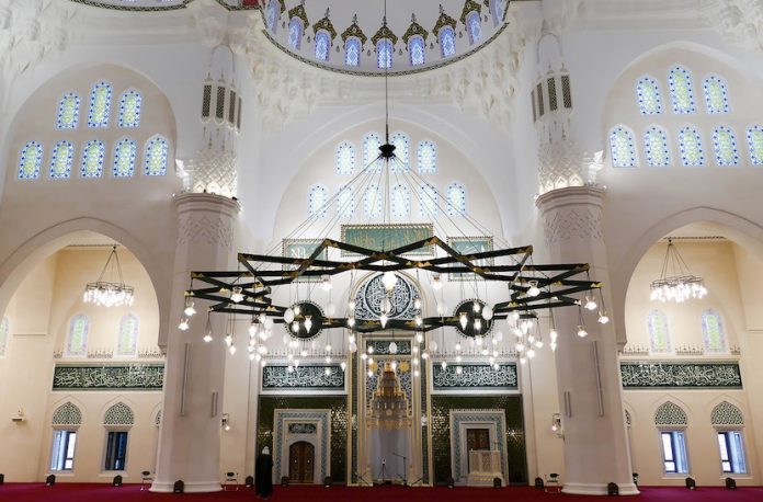 Ross Video liefert Broadcast-Technik für Sharjah Grand Mosque