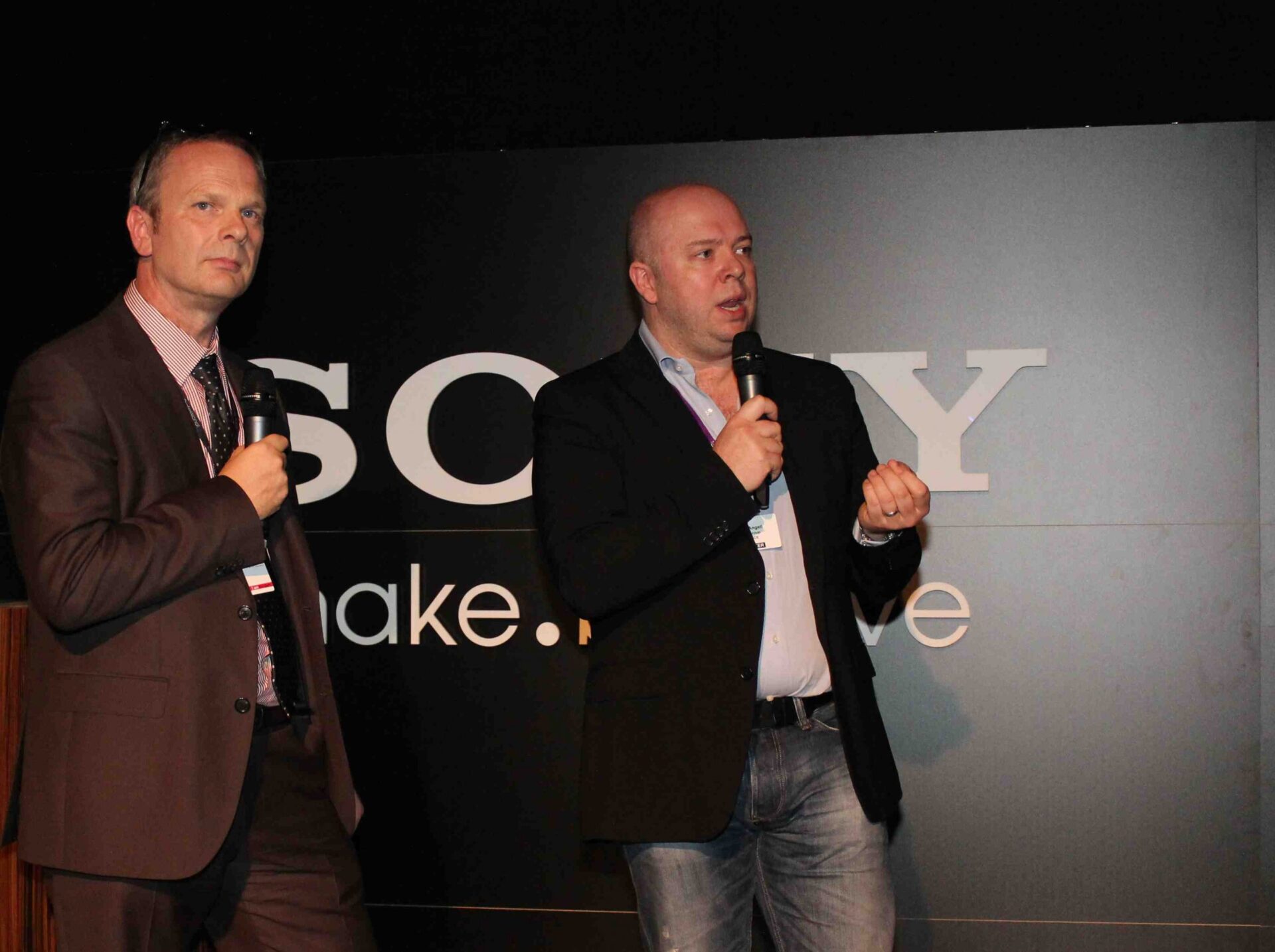 Diskussion über die 3D-Produktion der FIFA WM 2010 in Südafrika am Sony-Stand auf der IBC 2010
