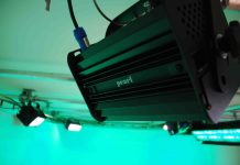 HSE24-Studio mit LED-Scheinwerfern HSE24-Studio mit LED-Scheinwerfern