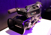 Sony zeigt kompakten 3D-Schulter-Camcorder Sony zeigt kompakten 3D-Schulter-Camcorder