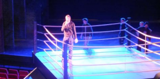 MCI-Werkstätten bauten Boxring für Musical Rocky MCI-Werkstätten bauten Boxring für Musical Rocky