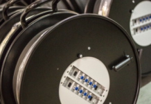 Sachsenkabel präsentiert Kabel und Stecker Sachsenkabel präsentiert Kabel und Stecker