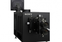 Sony zeigt 3D in 4K mit Doppelobjektiven Sony zeigt 3D in 4K mit Doppelobjektiven