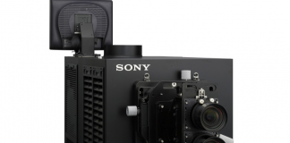 Sony zeigt 3D in 4K mit Doppelobjektiven Sony zeigt 3D in 4K mit Doppelobjektiven