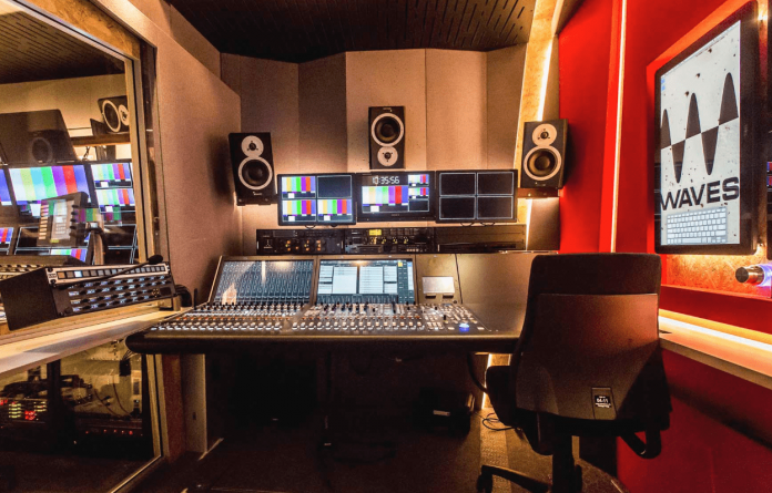 United Ü-Wagen mit Lawo-Technik