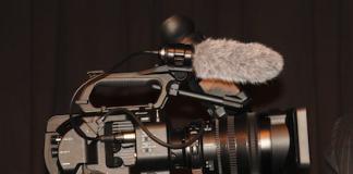 Sony präsentiert ultraportable 4K-XDCAM-Kamera Sony präsentiert ultraportable 4K-XDCAM-Kamera