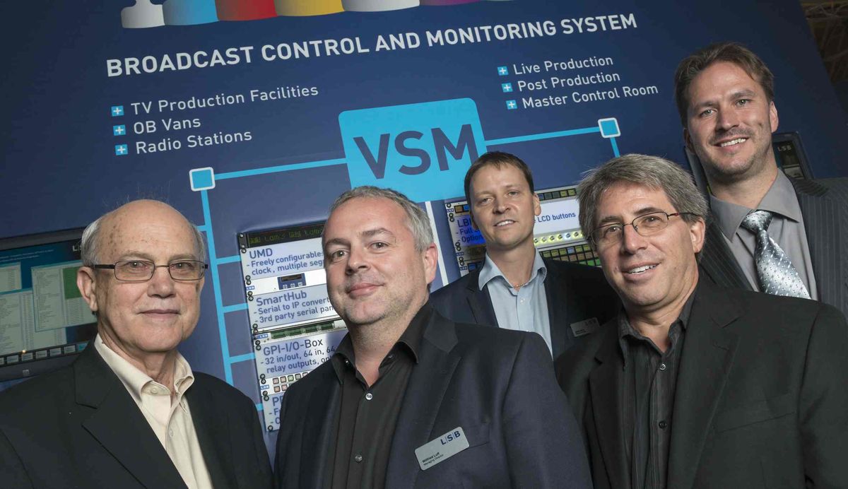 George Hoover, CTO NEP; Wilfried Luff, Managing Director L-S-B Broadcast Technologies; Jamie Dunn, Sales Director LSB International; Jeff Joslin, VP nepLABS; Anthony Teunen, Project Engineer L-S-B Broadcast Technologies &#40;von links&#41;