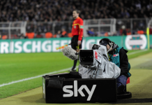 Sky überträgt Fußballspiel live in UHD Sky überträgt Fußballspiel live in UHD