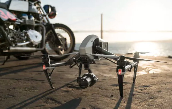 DJI stellt Zenmuse X7 vor DJI stellt Zenmuse X7 vor