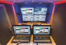 Bildquadrat erweitert Ü-Anhänger-Konzept Bildquadrat erweitert Ü-Anhänger-Konzept