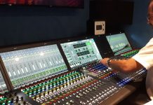 Floating Earth produziert mit Lawo mc²56 Floating Earth produziert mit Lawo mc²56