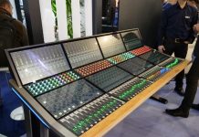 Stage Tec präsentiert neues Konsolenkonzept Stage Tec präsentiert neues Konsolenkonzept