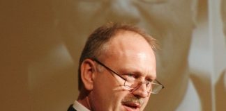 CeBIT 2011 begeistert Hightech-Branche CeBIT 2011 begeistert Hightech-Branche