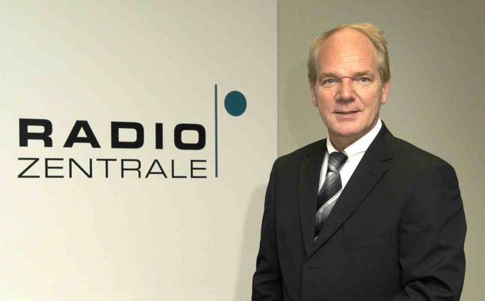 Radionutzung in Deutschland weiter auf hohem Niveau