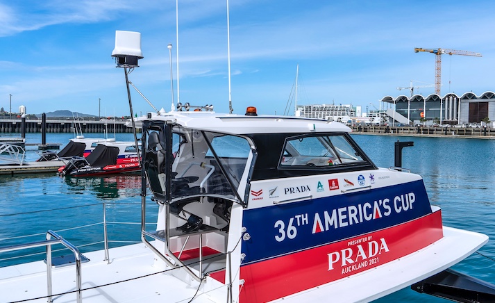 Kamera-Boot mit Funkantenne von Ridels Tochterfirma Pidsos