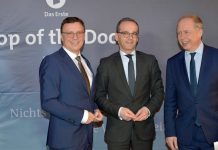 Neue Doku-Vielfalt im Ersten Volker Herres, Heiko Maas und Tom Buhrow bei "Top of the Docs 2018" (vl.n.r.) © | Bild: WDR/rbb/Thomas Ernst