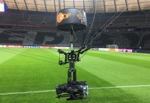 ZDF setzt bei Fußball-Länderspiel auf Robycam Seilkamerasystem Robycam-Seilkamerasystem