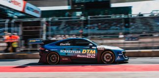 Riedel-Technologie steuert DTM-Rennwagen fern ©Riedel/Toni Alex