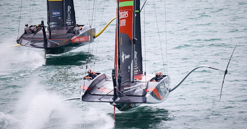 Luna Rossa PRADA Pirelli und Emirates Team New Zealand