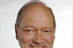 Steffen Kuchenreuther erhält den Herbert Strate-Preis Steffen Kuchenreuther erhält den Herbert Strate-Preis