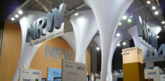 NRW zeigt auf Mobile World Congress Flagge NRW zeigt auf Mobile World Congress Flagge