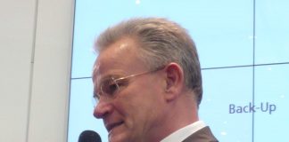 Fraunhofer-Präsident Bullinger „Manager des Jahres 2009“ Fraunhofer-Präsident Bullinger "Manager des Jahres 2009"