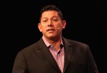 Top-Redner bei Avid Connect Louis Hernandez Jr.