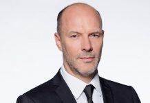 Constantin verlängert Vertrag mit Schröder Constantin verlängert Vertrag mit Schröder