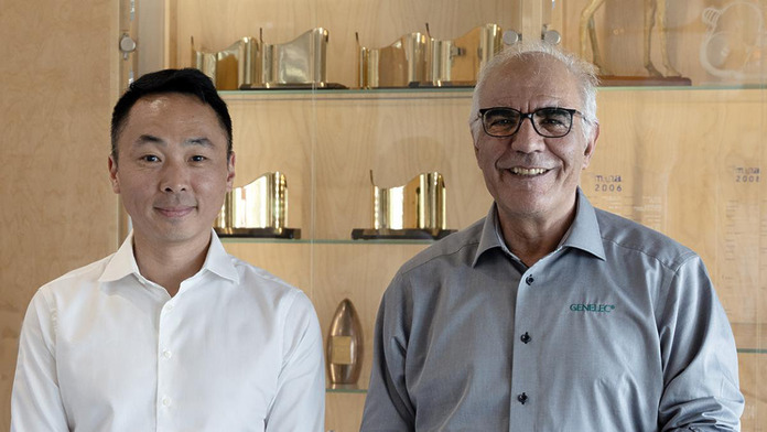 Broadcast Professional Group CEO Gary Goh (li.) und Genelec Managing Director Siamäk Naghian