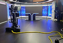 ABC setzt für kreative Kamerafahrten auf Telemetrics Telemetrics Rover im Canberra Studio von ABC