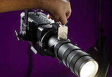 Neue ProjectionLens von Astera erweitert PlutoFresnel Die ProjectionLens erweitert künftig den Einsatzbereich der PlutoFresnel LED-Leuchte.