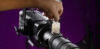 Neue ProjectionLens von Astera erweitert PlutoFresnel Die ProjectionLens erweitert künftig den Einsatzbereich der PlutoFresnel LED-Leuchte.