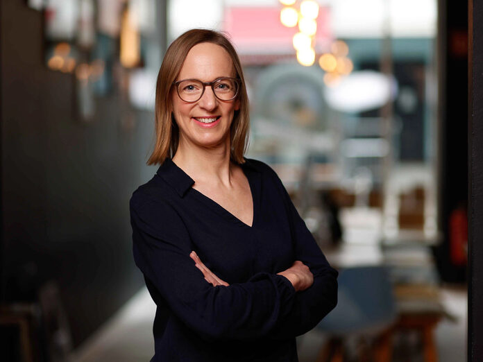 Julia Grosch Julia Grosch, Studio Hamburg Production Group