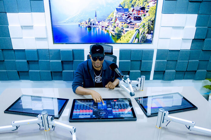 Neues Studio von 94.3 Royal FM Kigali