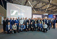 Sennheiser zeigt in Amsterdam erstmals WMAS-Ökosystem Sennheiser-Team auf der IBC 2023