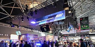 ARRI zeigt neues SkyPanel S60 Pro auf der IBC ARRI-Stand auf der IBC 2024