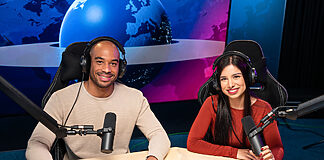 Tagesschau startet „tagesschau together“ auf Twitch Hosts von "tagesschau together" sind Hanin Kleemann und Felix Edeha