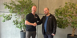 Entain New Zealand investiert in Lawo, ARISTA und Meinberg Mike Heard, Senior Solution Architect, PAT (links) und Michael Tompkins, National Manager of Broadcast Engineering at Entain Australia & New Zealand