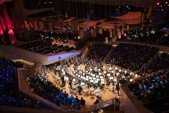 Die Berliner Philharmoniker streamt in der "Digital Concert Hall". Die Technik dazu wird akatuell grundlegend erneuert.