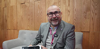 Appear stellt X5 und VX für flexible Live-Workflows vor Chris Alner mit dem neuen X5 auf der NAB 2025