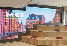 Moderne Medientechnik für neue hvv-Büros in der HafenCity Leyard LED-Wand in der hvv-Mitarbeiterlounge